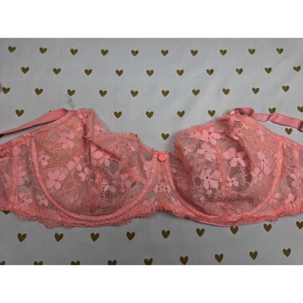 Victoria's Secret Coral Pink Lace Underwire Bra